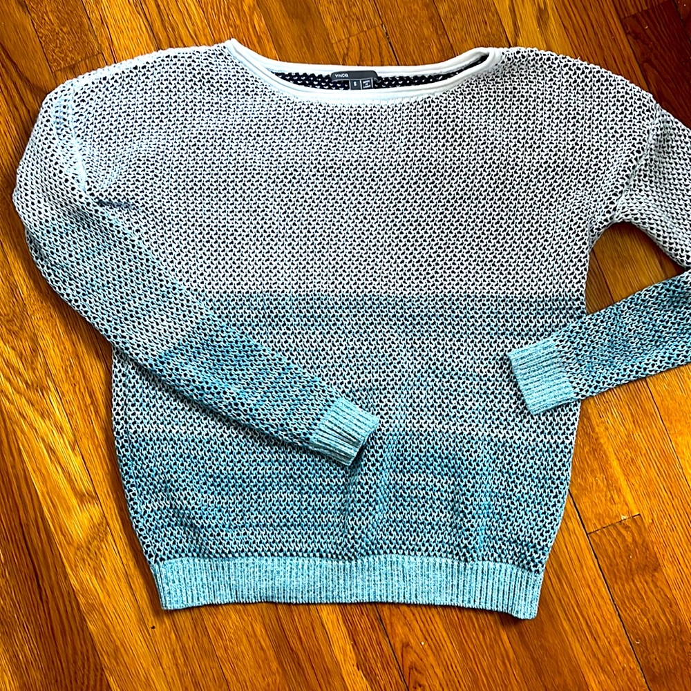 Vince Sweater Size Small EUC